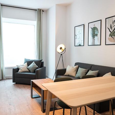 Spacious 1-Bedroom Apartment In Kreuzberg Berlín Exterior foto